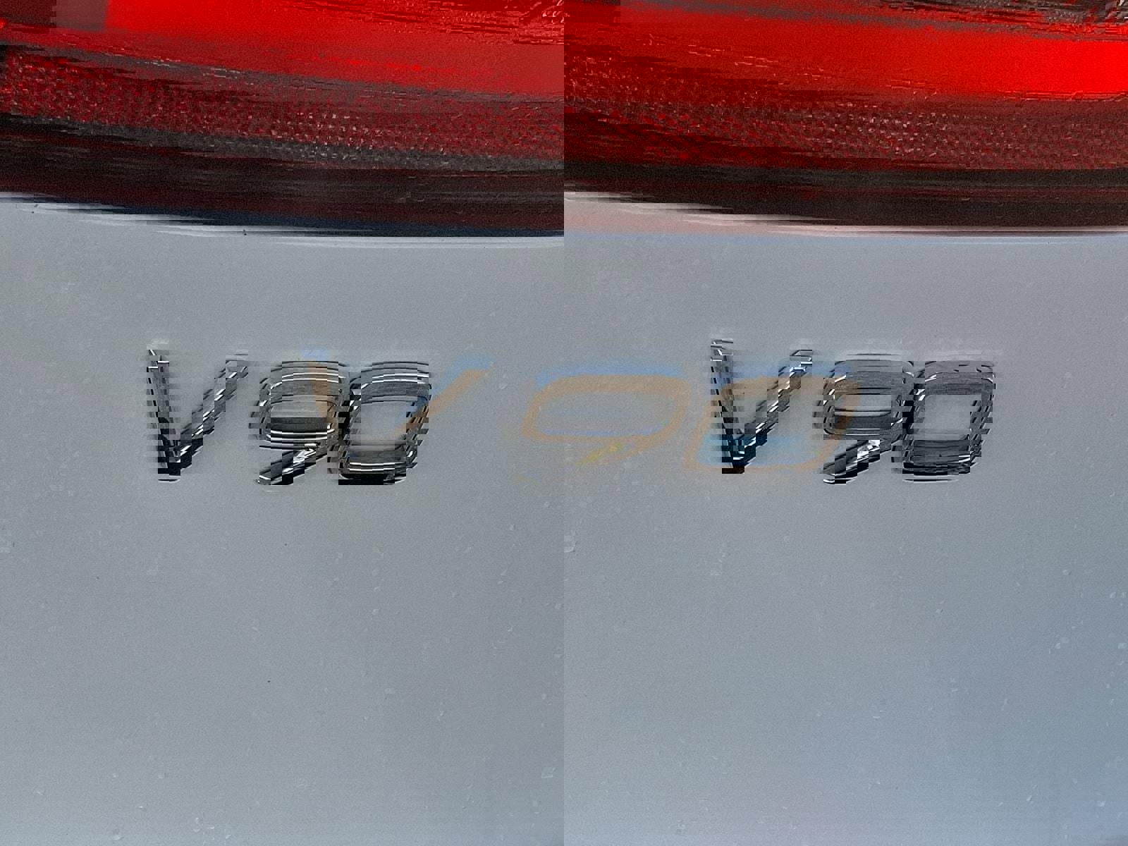 Used 2018 Volvo V90 T5 Cross Country w/ Convenience Package image 29