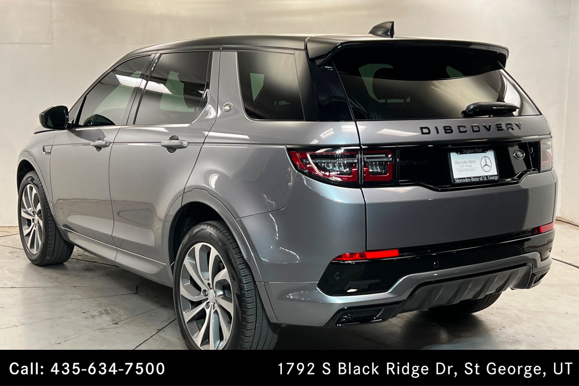 Used 2022 Land Rover Discovery Sport SE R-Dynamic AWD/4WD image 3