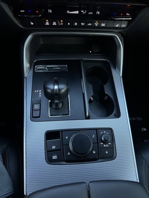 Used 2025 MAZDA CX-70 3.3 Turbo w/ Preferred Package image 14