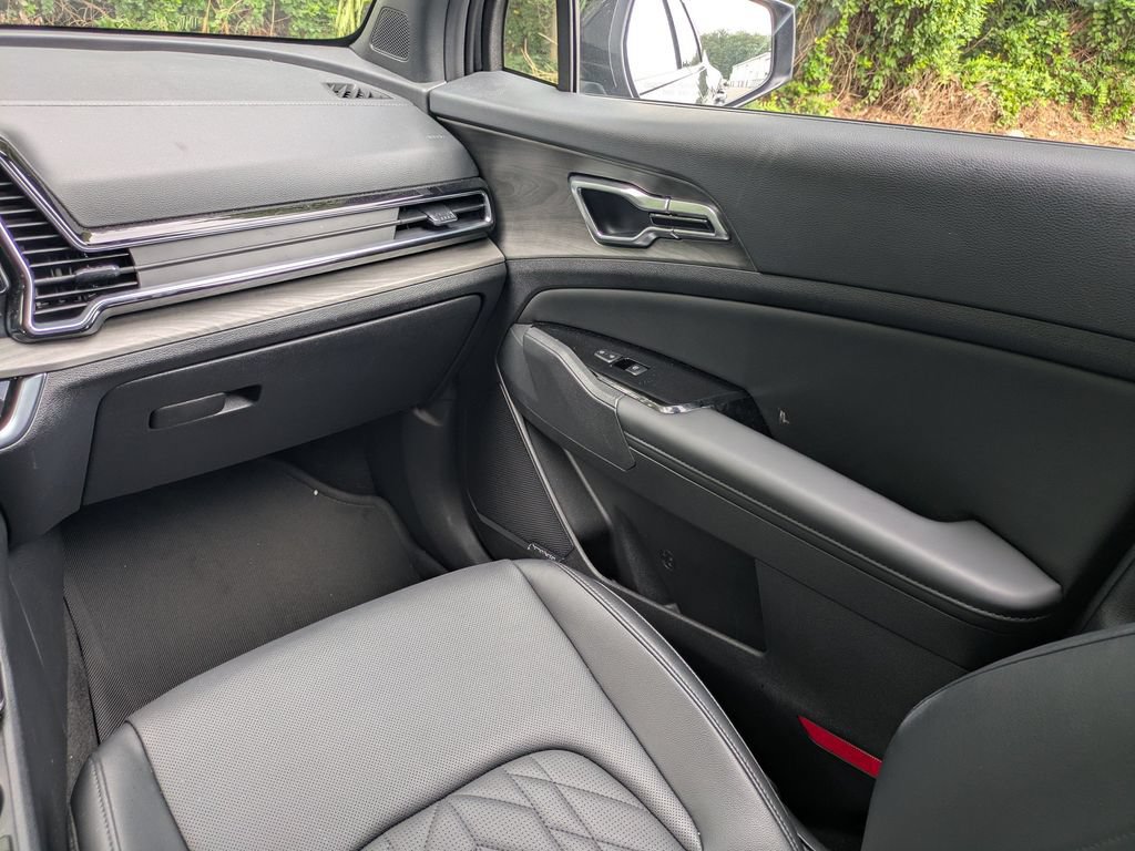 Used 2025 Kia Sportage X-Pro AWD/4WD image 17