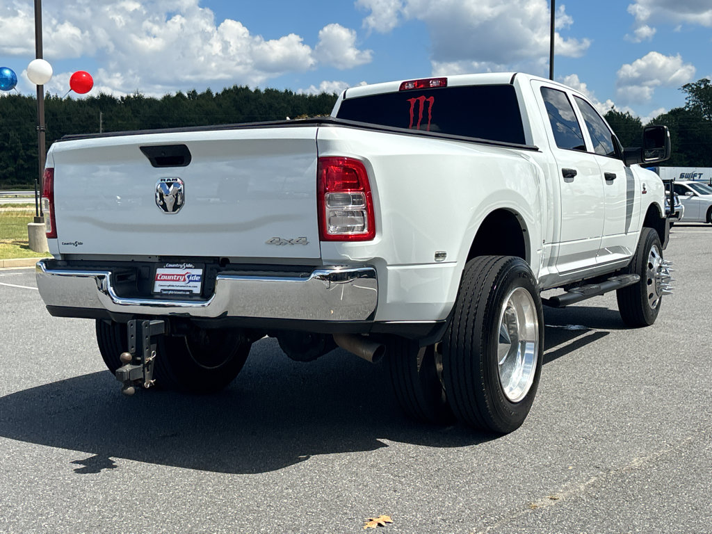 Used 2024 RAM 3500 Tradesman w/ Chrome Appearance Group AWD/4WD image 12