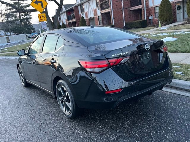 Used 2025 Nissan Sentra SV image 6