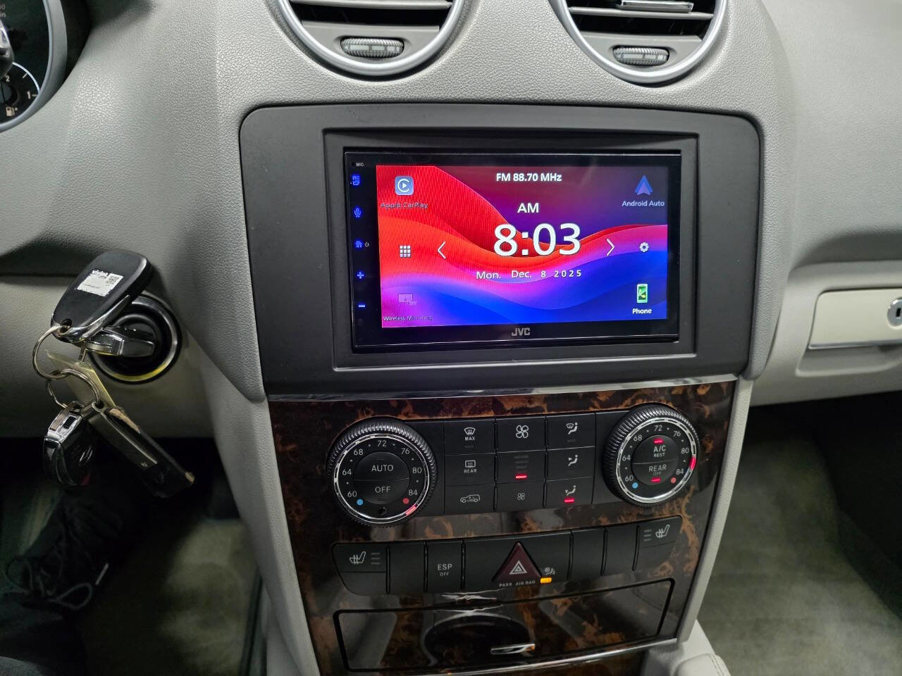 Used 2010 Mercedes-Benz ML 350 2WD image 23