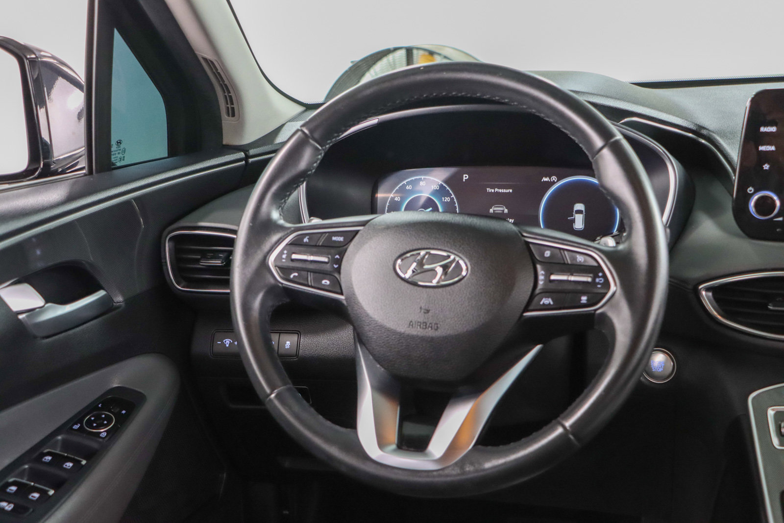 Used 2021 Hyundai Santa Fe SEL w/ Convenience Package FWD image 12