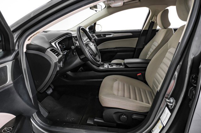 Used 2017 Ford Fusion S image 28