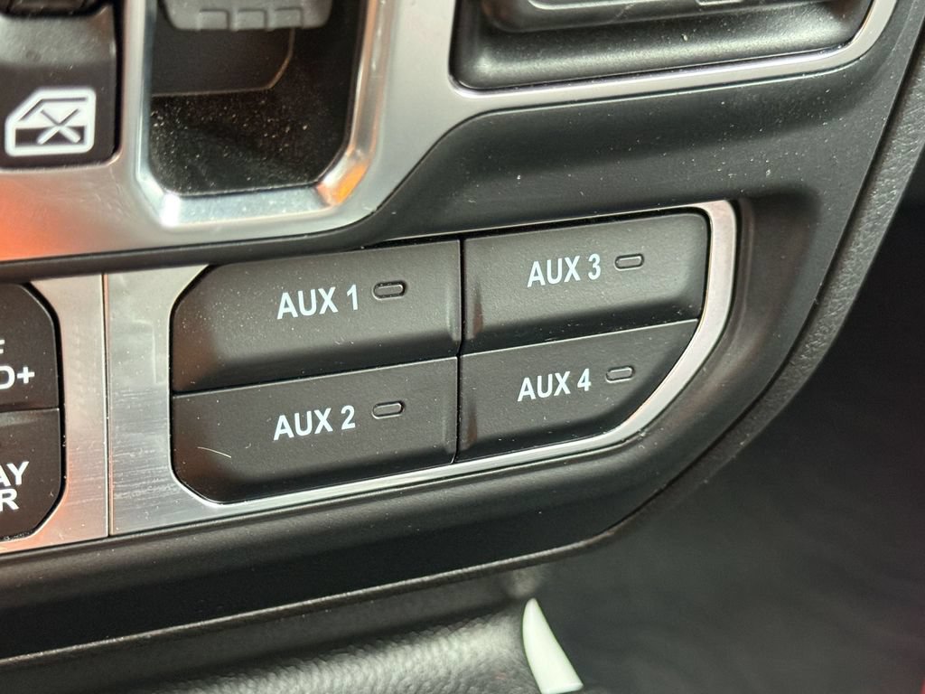 Used 2024 Jeep Wrangler Unlimited Rubicon AWD/4WD image 23
