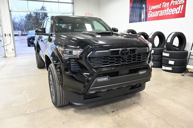 New 2026 Toyota Tacoma TRD Sport image 3