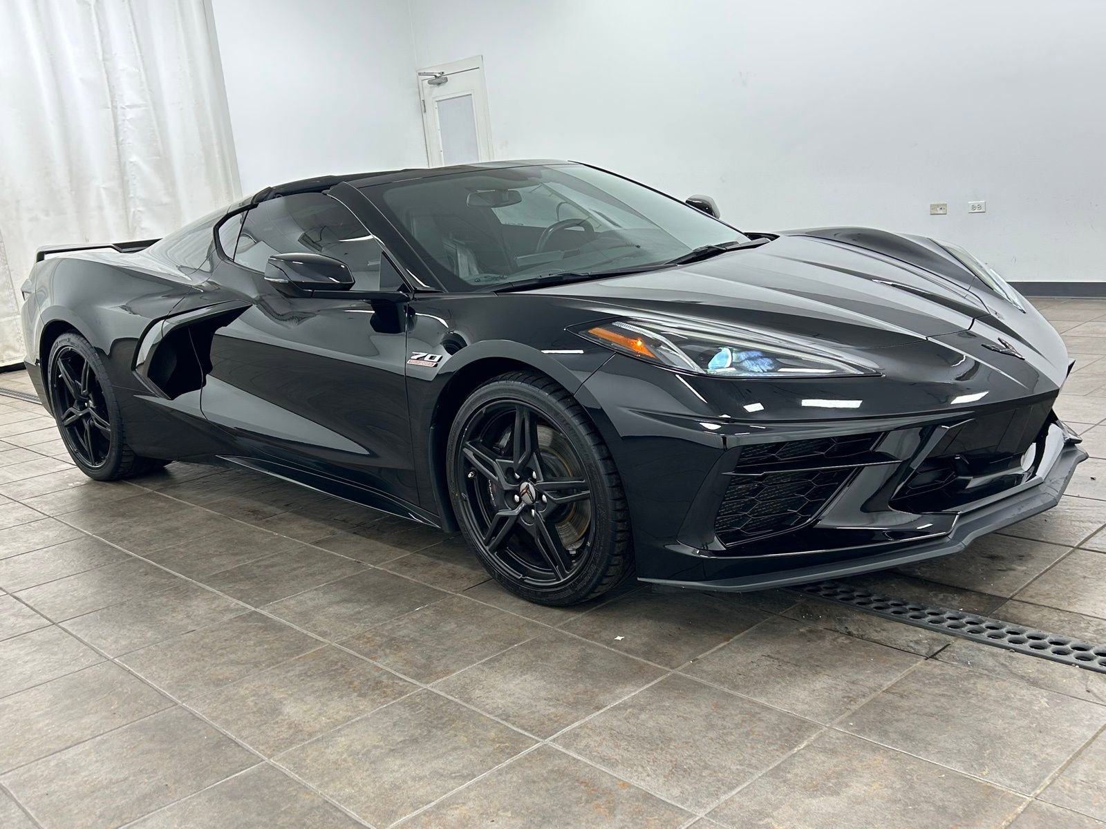 Used 2023 Chevrolet Corvette Stingray Coupe w/ Z51 Performance Package image 8