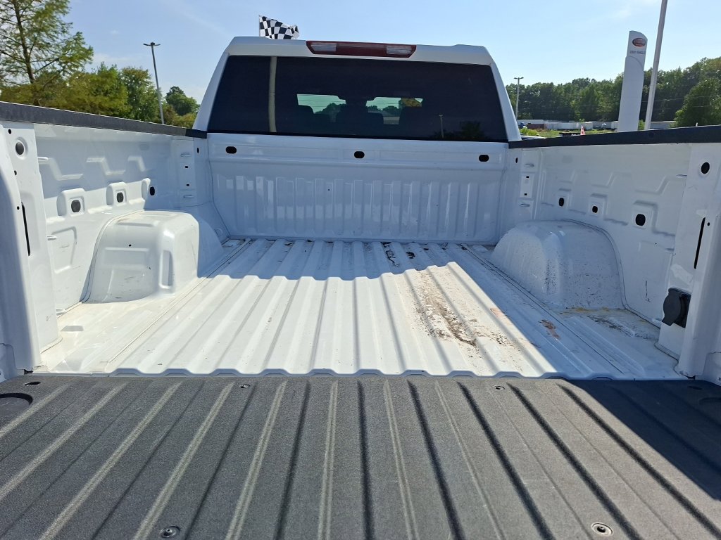 Used 2023 Chevrolet Silverado 1500 LT AWD/4WD image 28