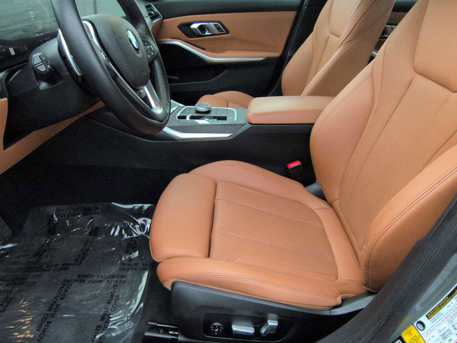 Used 2023 BMW 330i xDrive Sedan w/ Driving Assistance Package image 17