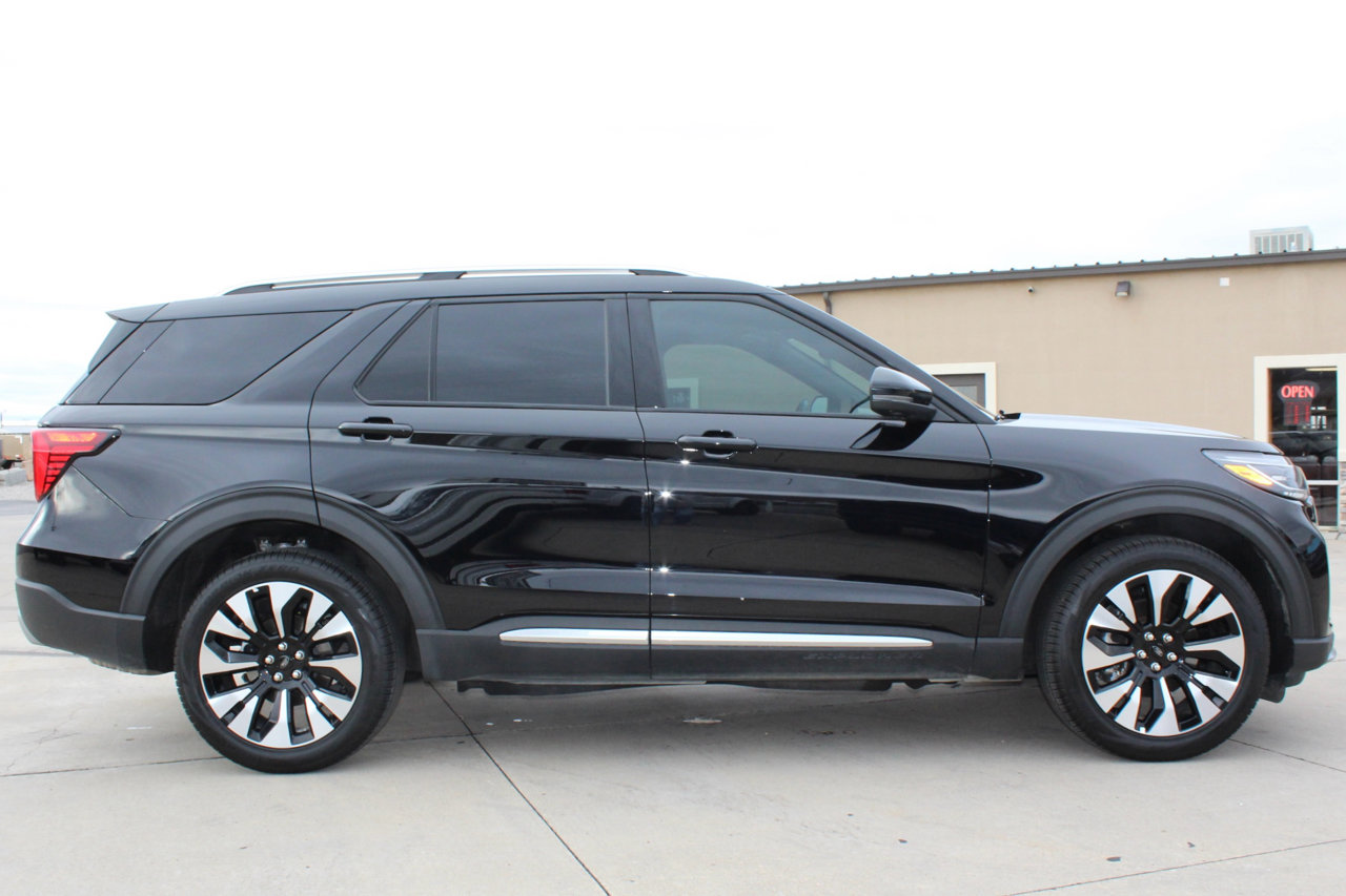 Used 2025 Ford Explorer Platinum w/ LUX Leather Package image 23