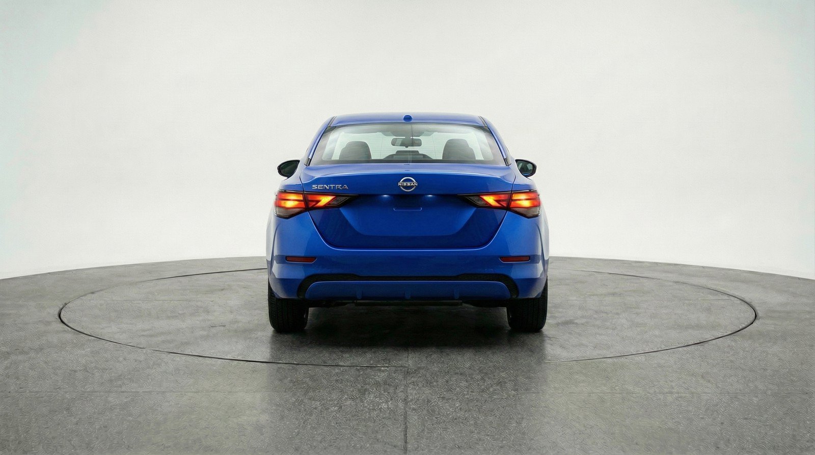 Used 2025 Nissan Sentra SV FWD image 7