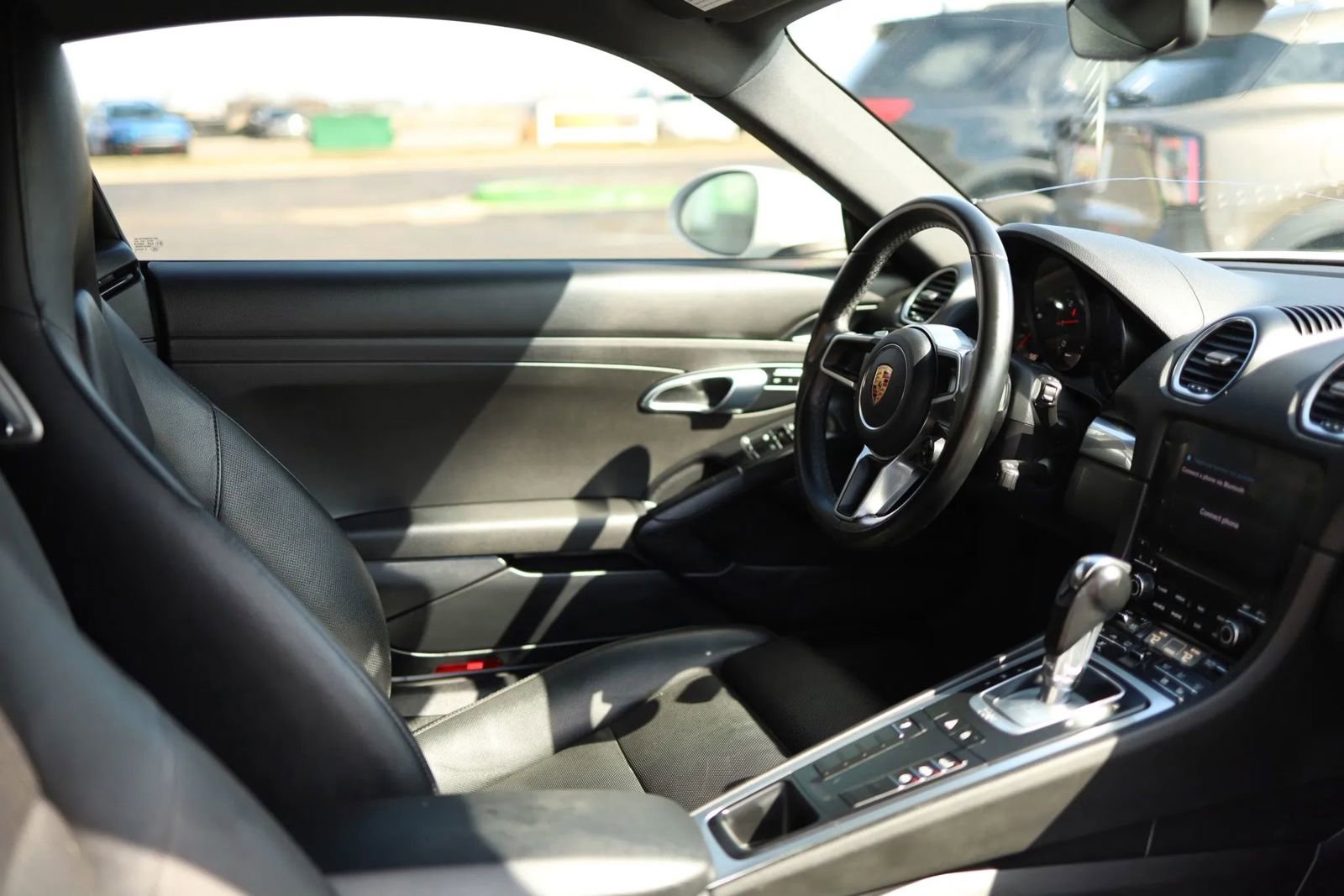 Used 2019 Porsche 718 Cayman RWD image 47