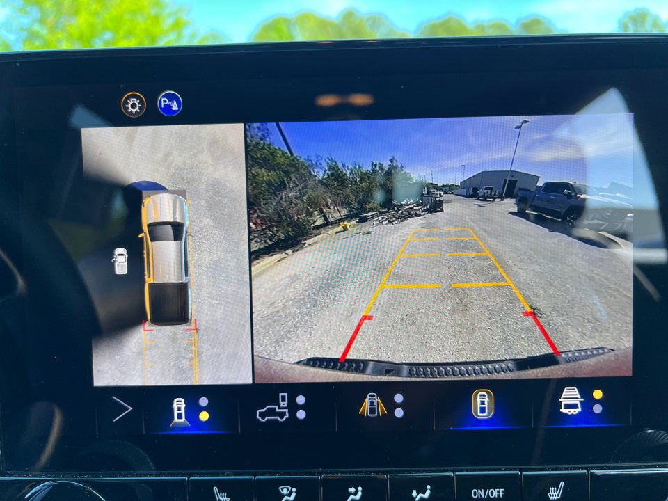 Used 2026 Chevrolet Colorado Trail Boss AWD/4WD image 19