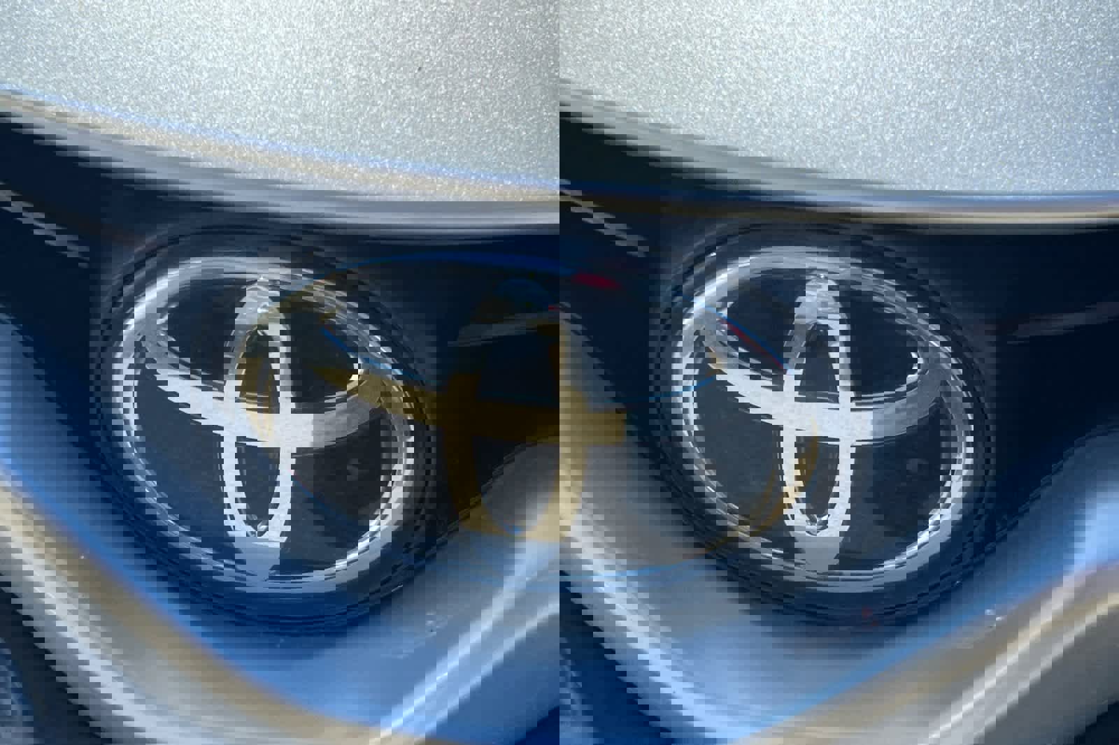 Used 2021 Toyota Camry SE w/ Convenience Package image 13