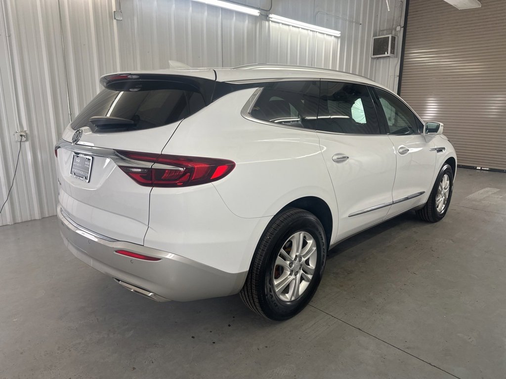 Used 2020 Buick Enclave Essence image 5