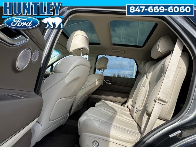 Used 2023 Genesis GV80 2.5T w/ Advanced Package AWD/4WD image 16