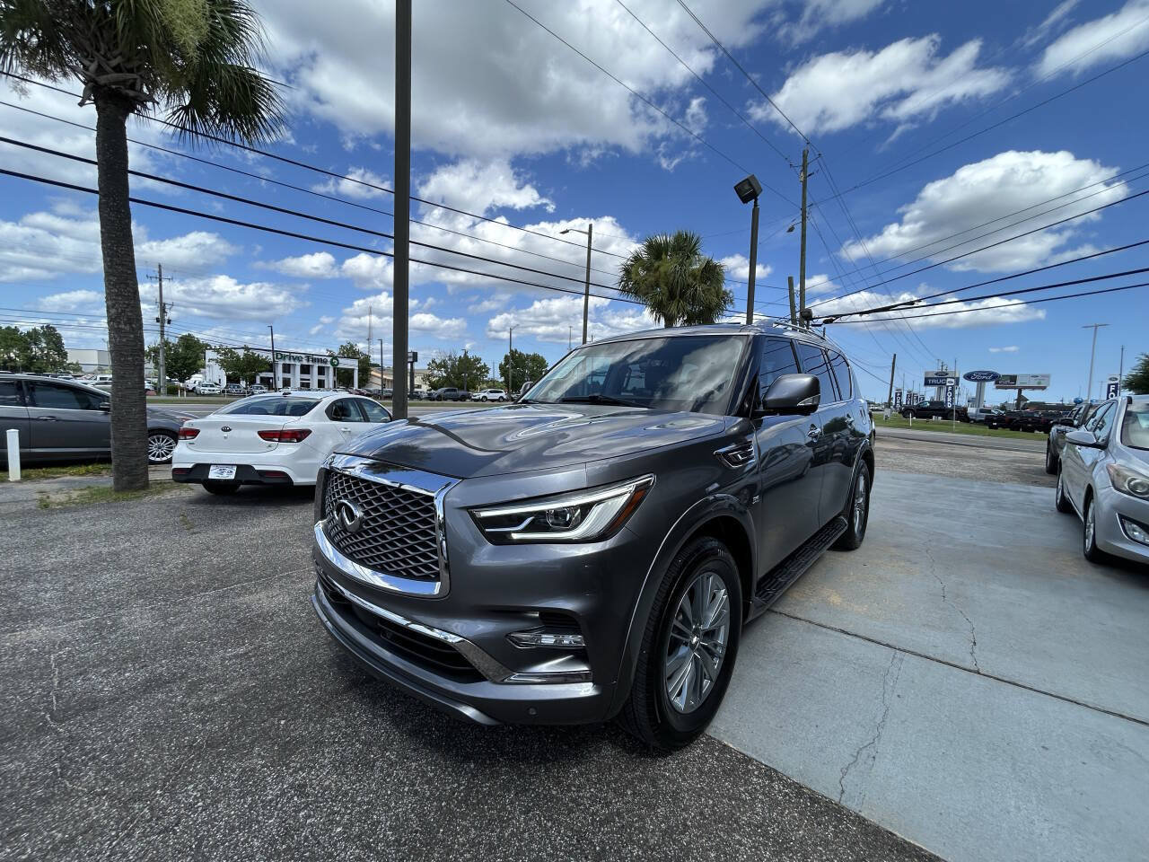 Used 2020 INFINITI QX80 Luxe w/ Proassist Package RWD image 2