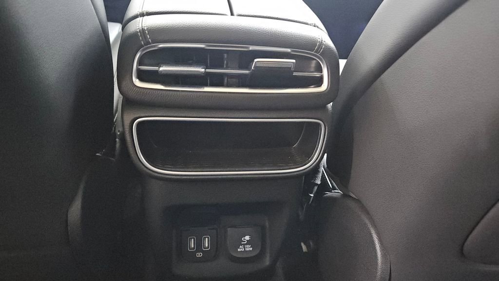 Used 2024 Genesis GV80 2.5T image 18