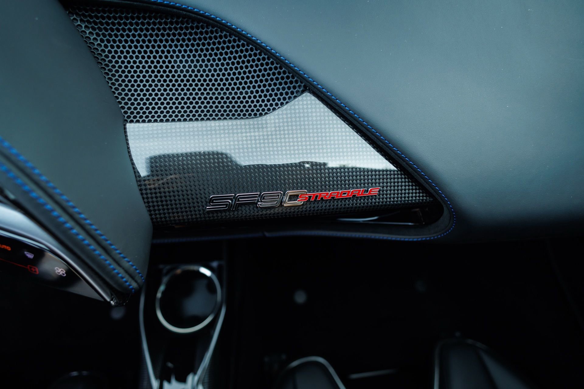 Used 2022 Ferrari SF90 Stradale image 55