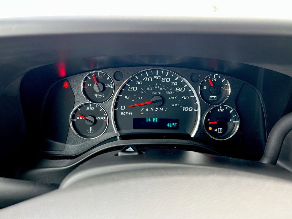 New 2025 GMC Savana 3500 w/ Power Convenience Package RWD image 31
