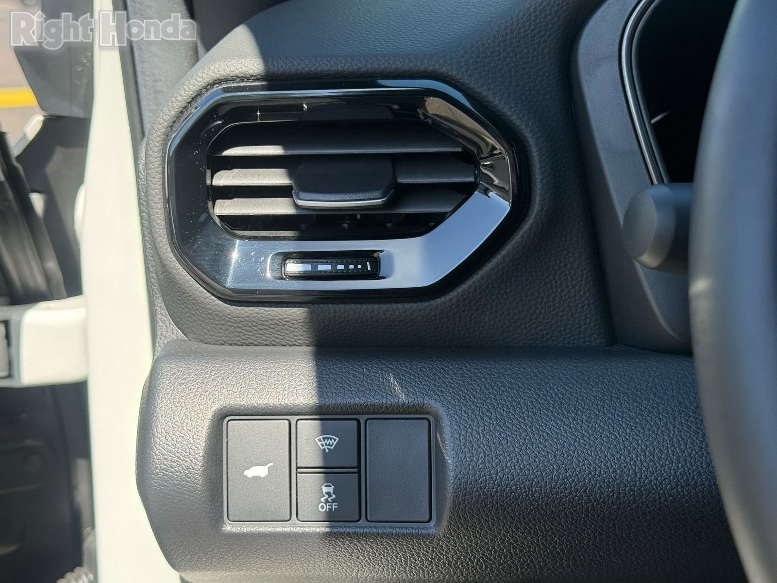 Certified 2025 Honda Pilot TrailSport image 16