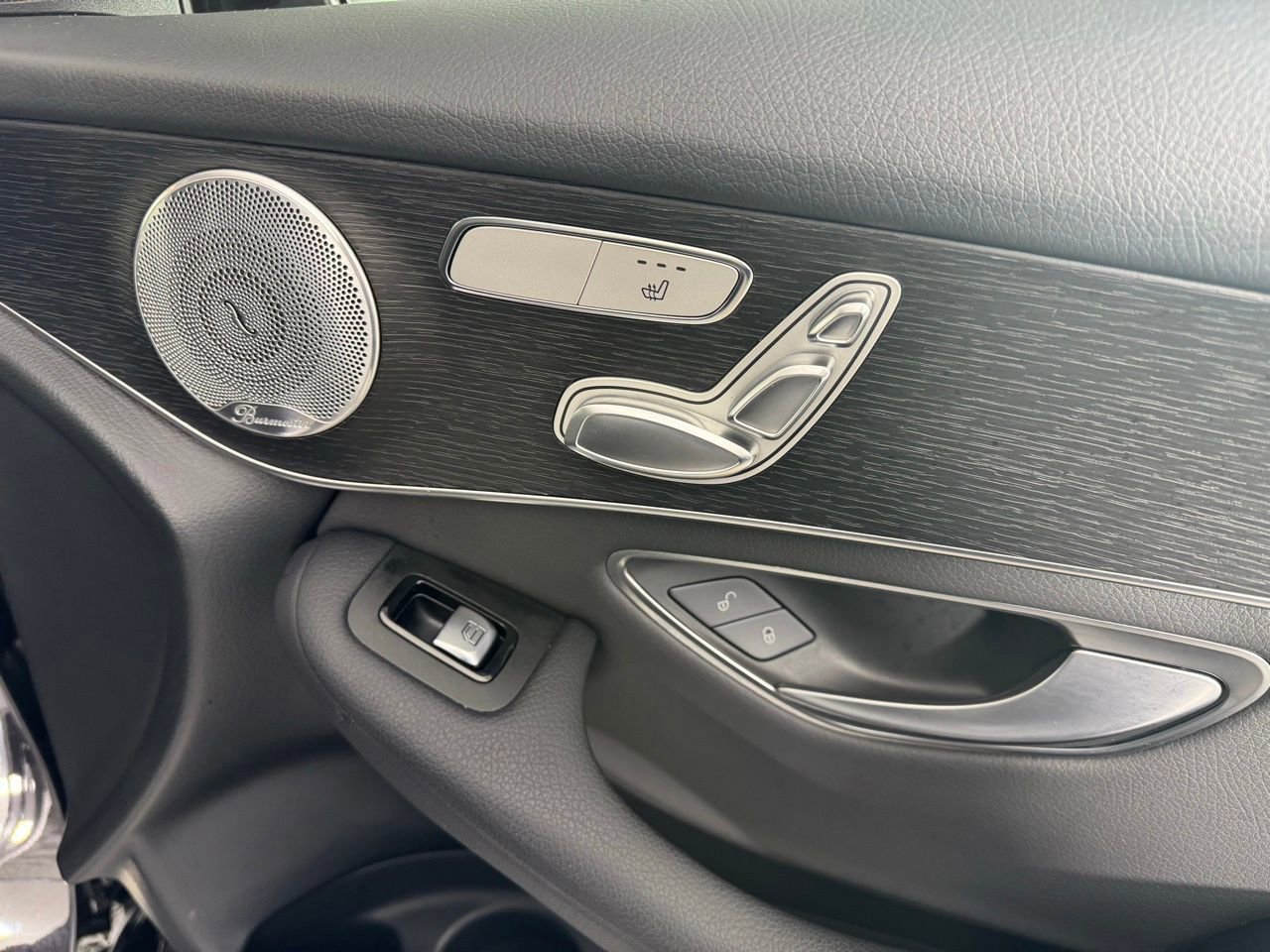 Used 2021 Mercedes-Benz GLC 300 4MATIC image 34