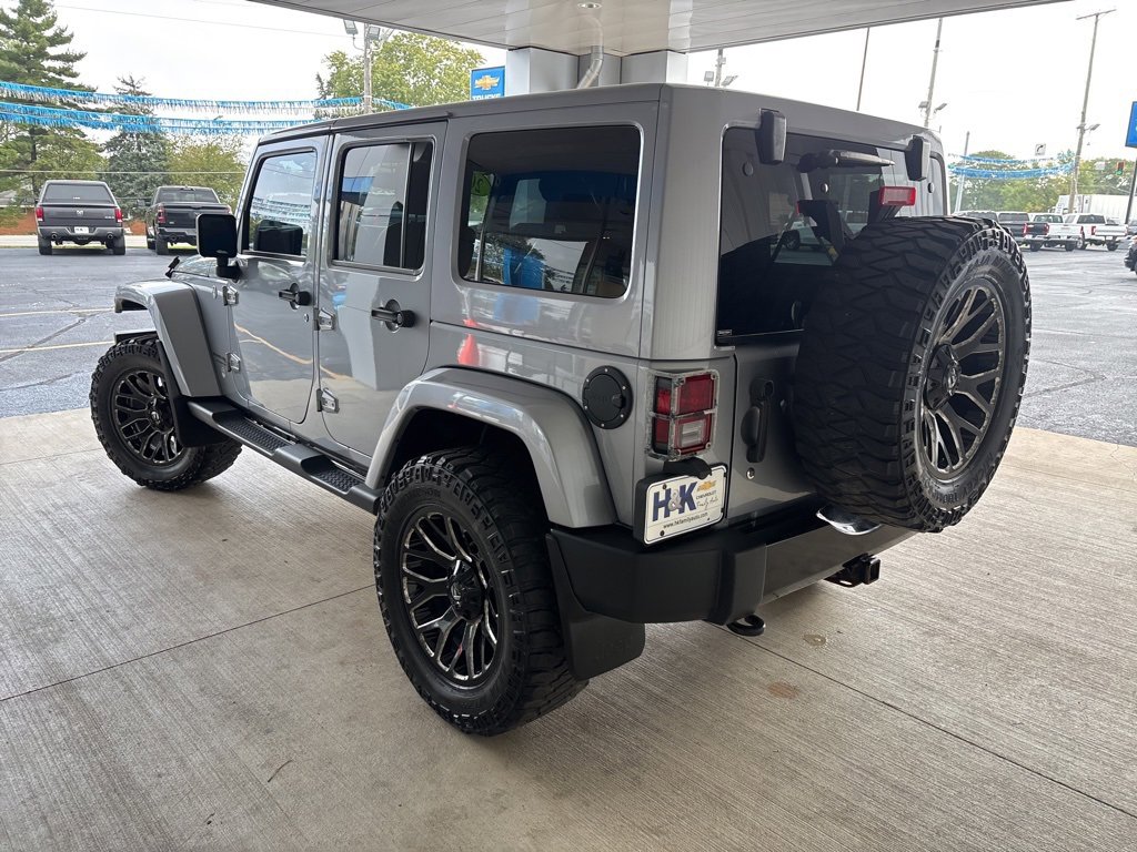 Used 2018 Jeep Wrangler Unlimited Sahara image 4