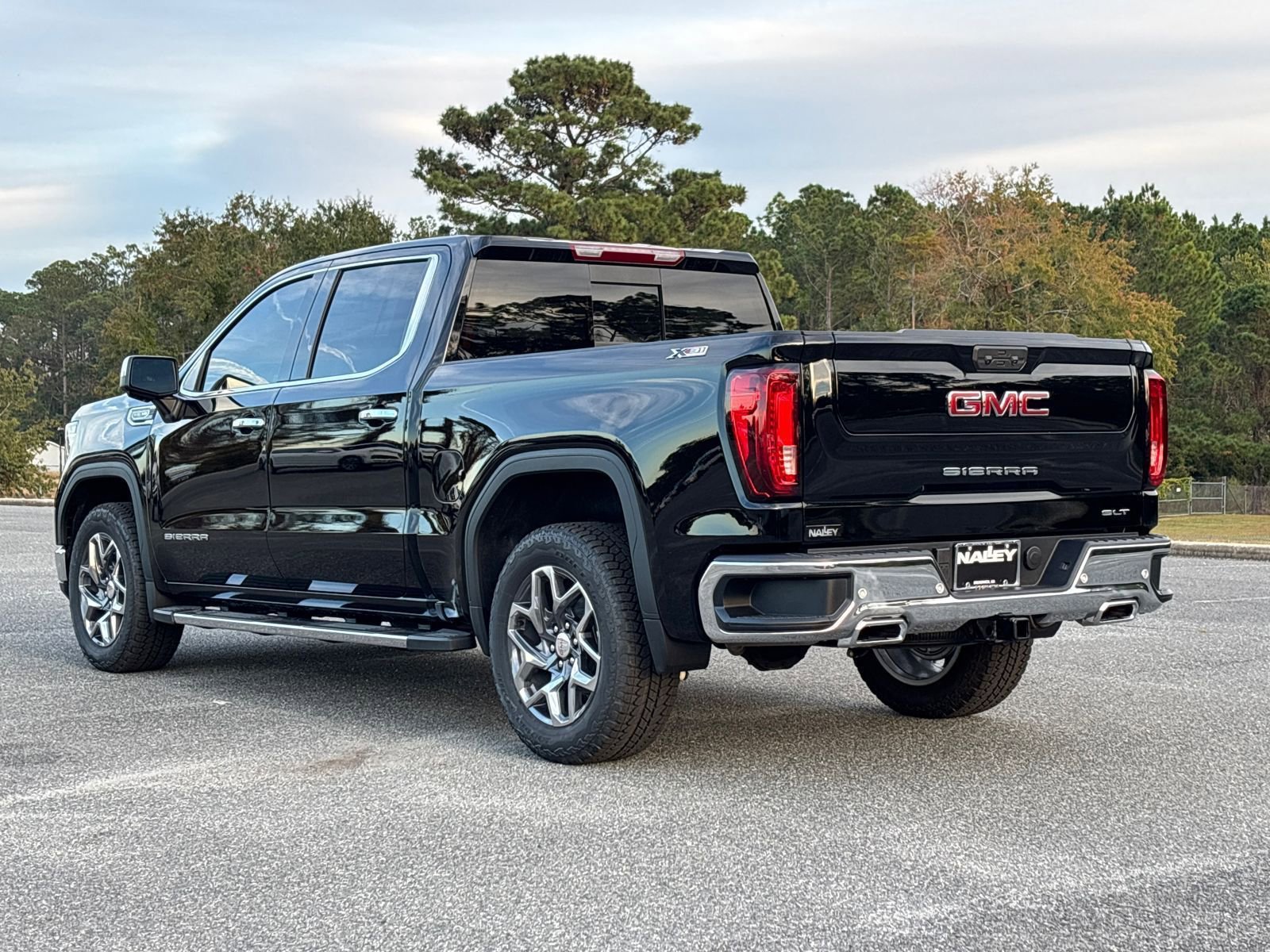 New 2026 GMC Sierra 1500 SLT w/ SLT Premium Plus Package image 34