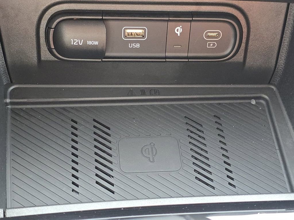 Used 2023 Kia Sportage SX image 32