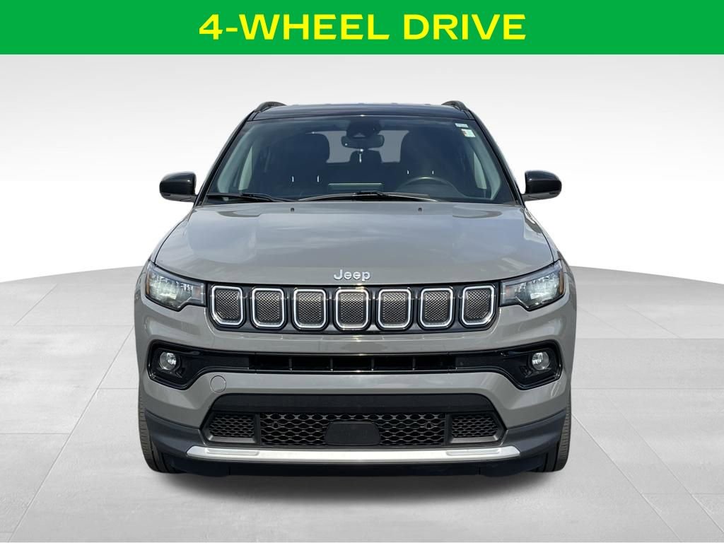 Used 2022 Jeep Compass Limited image 3