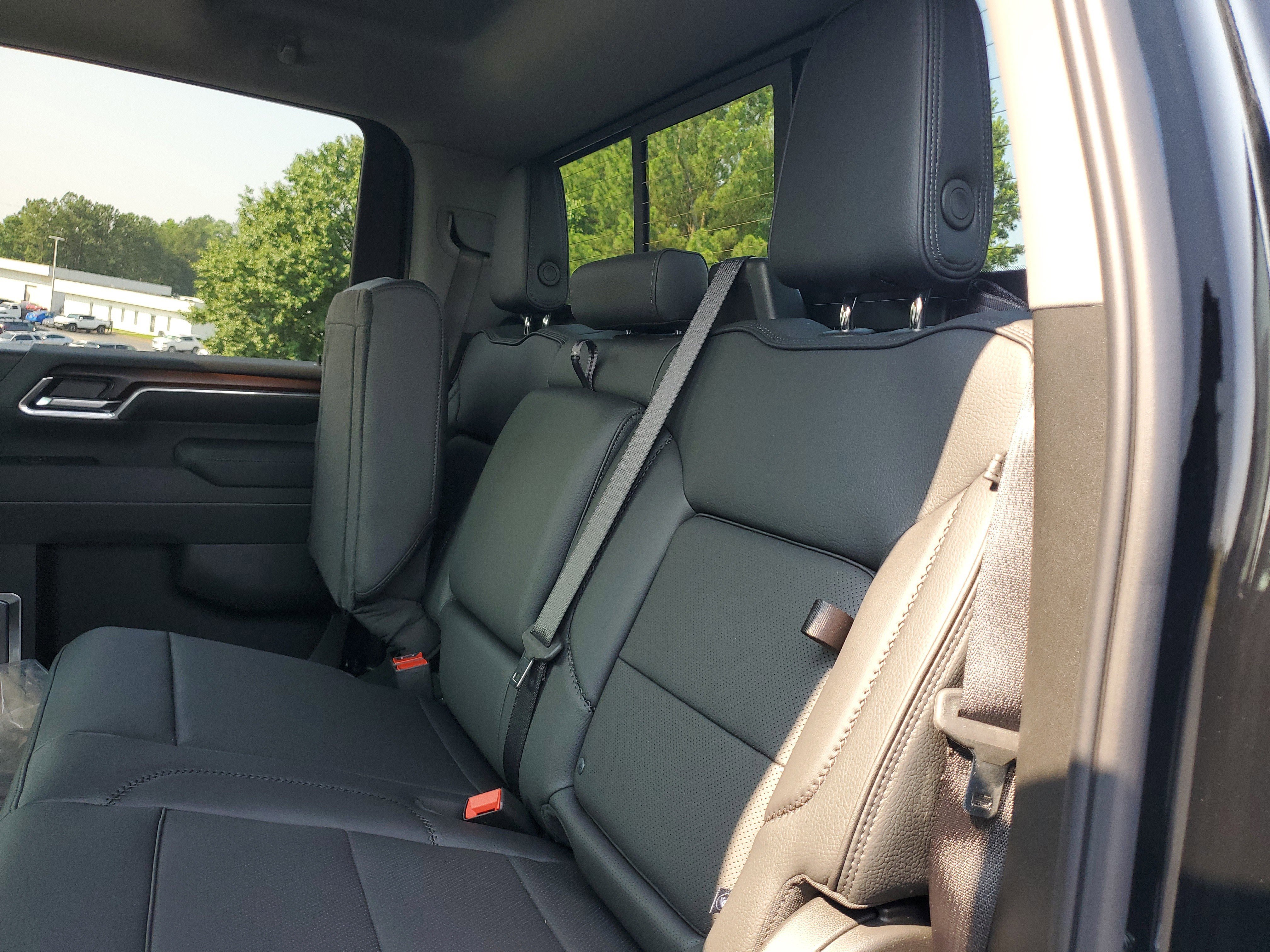 New 2025 GMC Sierra 2500 Denali image 11