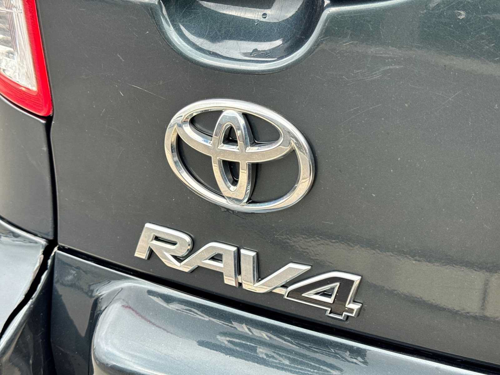 Used 2012 Toyota RAV4 4WD w/ Upgrade Value Pkg image 12