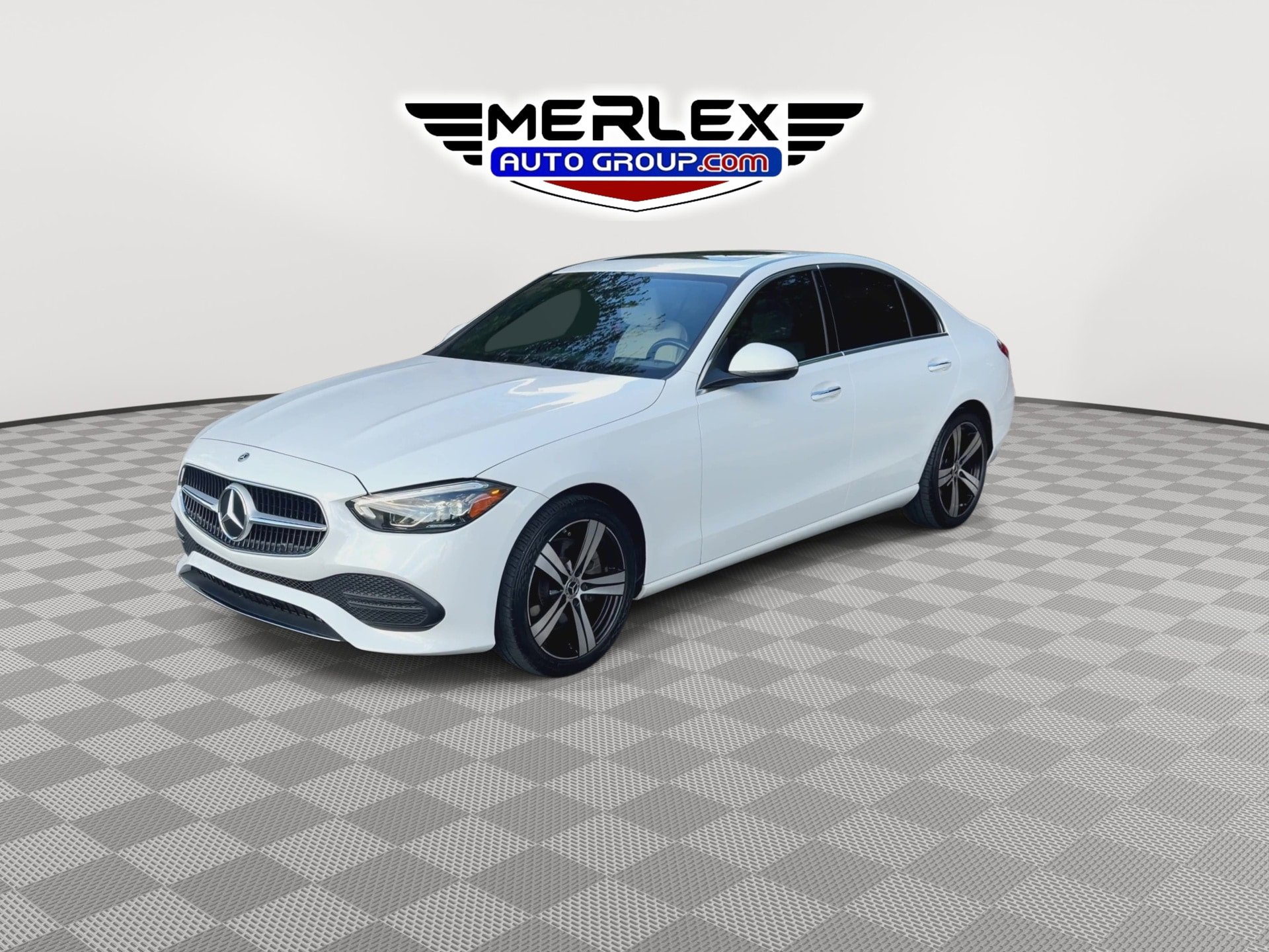 Used 2022 Mercedes-Benz C 300 Sedan image 4