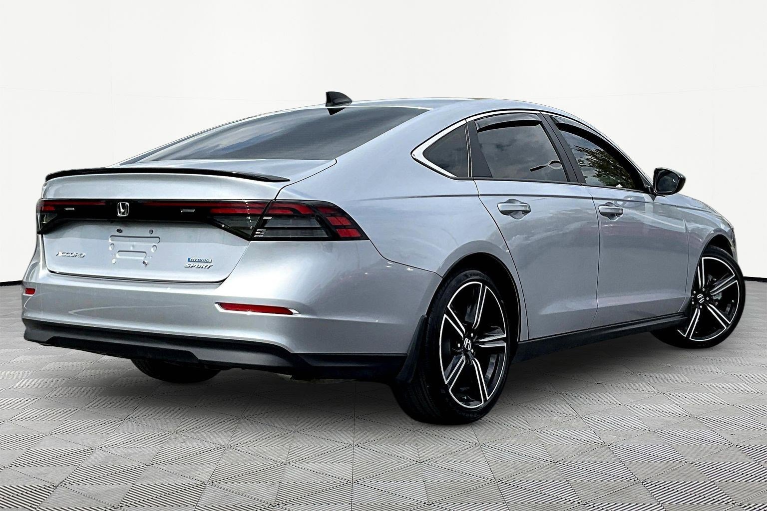 Used 2025 Honda Accord Sport image 6