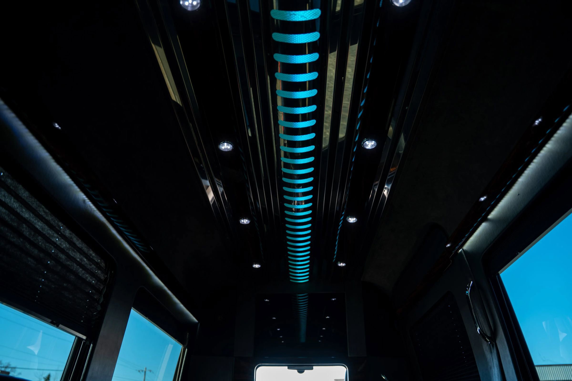 Used 2014 Mercedes-Benz Sprinter 2500 image 18