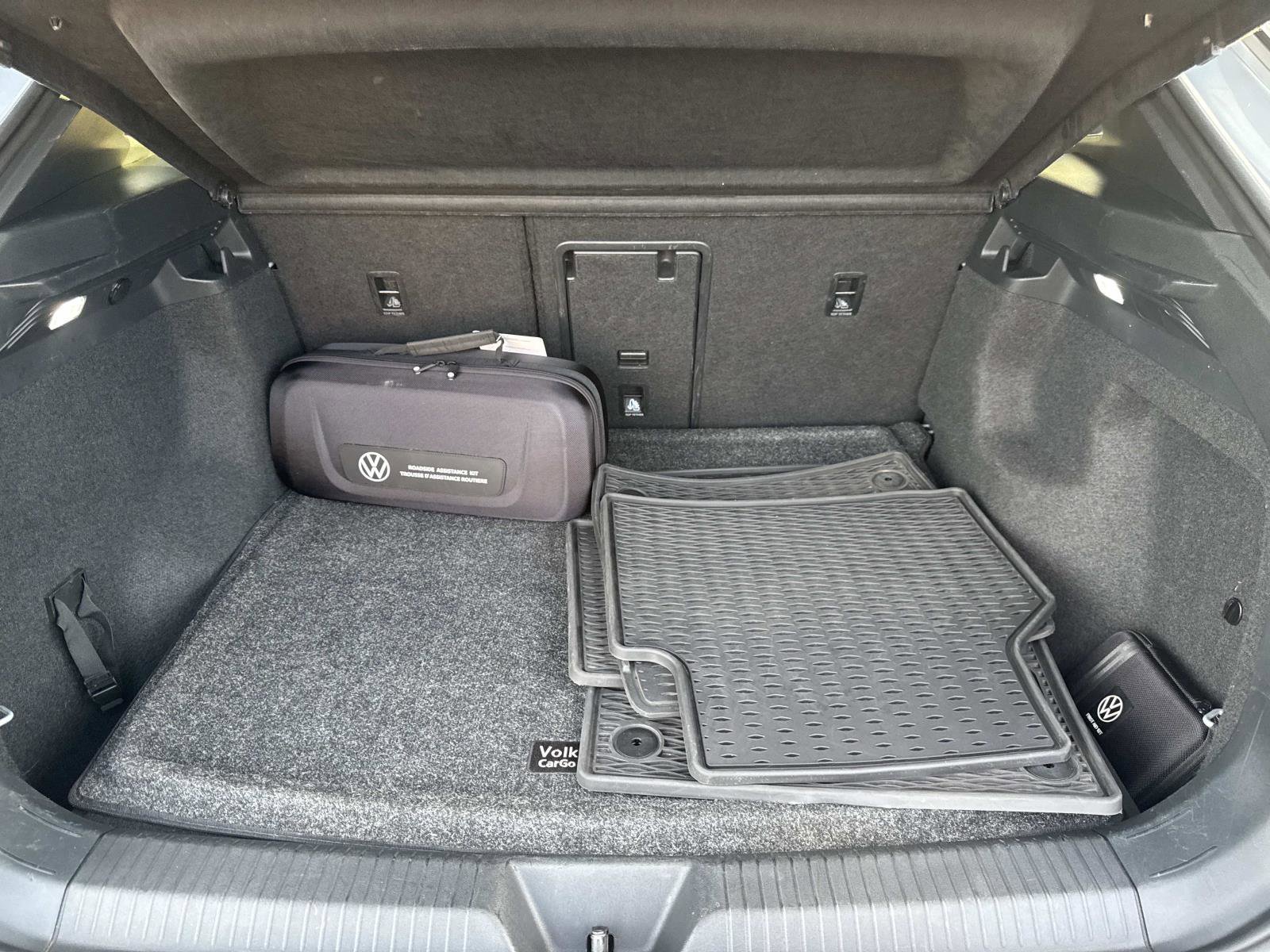 Used 2022 Volkswagen ID.4 Pro S image 5