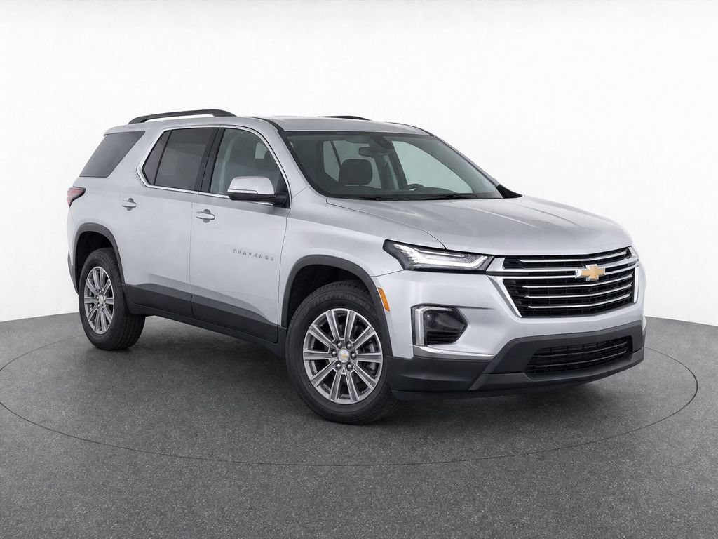 Used 2022 Chevrolet Traverse LT FWD image 2