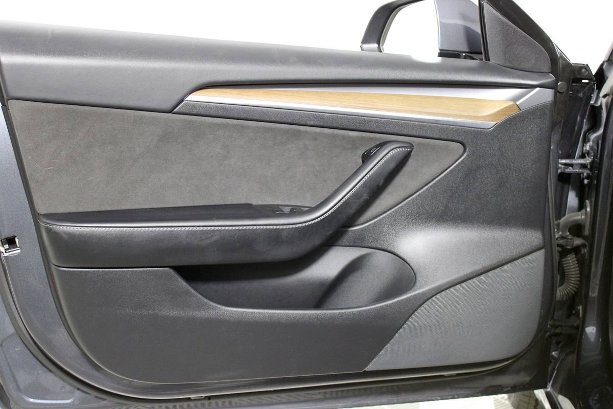 Used 2021 Tesla Model 3 Standard Range Plus image 6