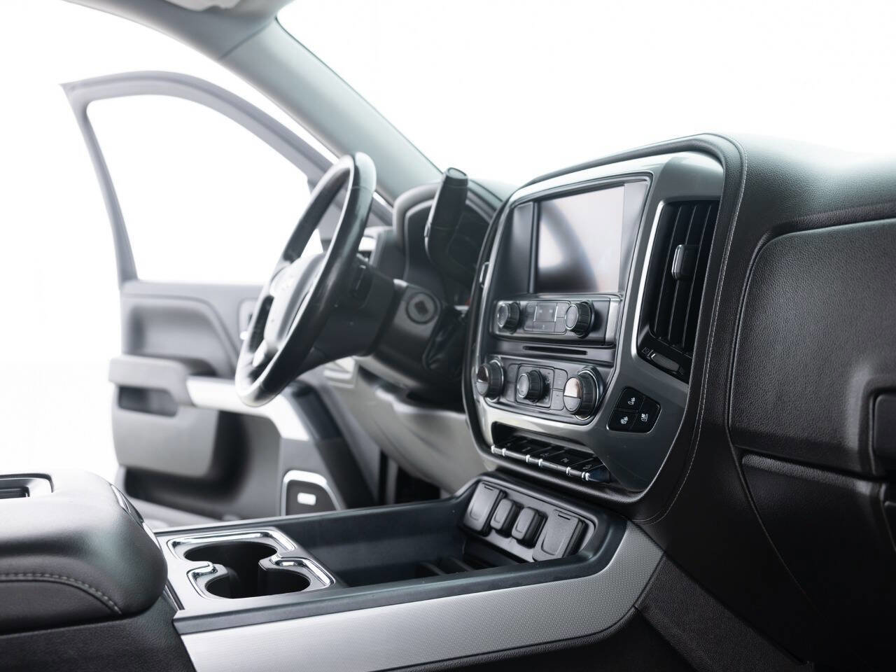 Used 2017 Chevrolet Silverado 1500 LTZ Z71 w/ LTZ Plus Package image 29