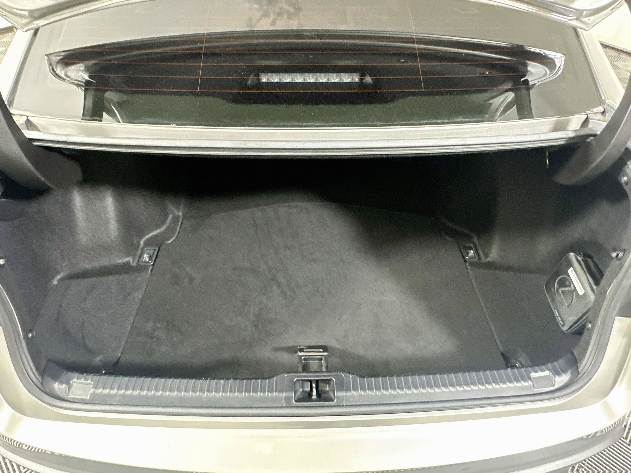 Used 2023 Lexus IS 300 w/ Comfort Package RWD image 29