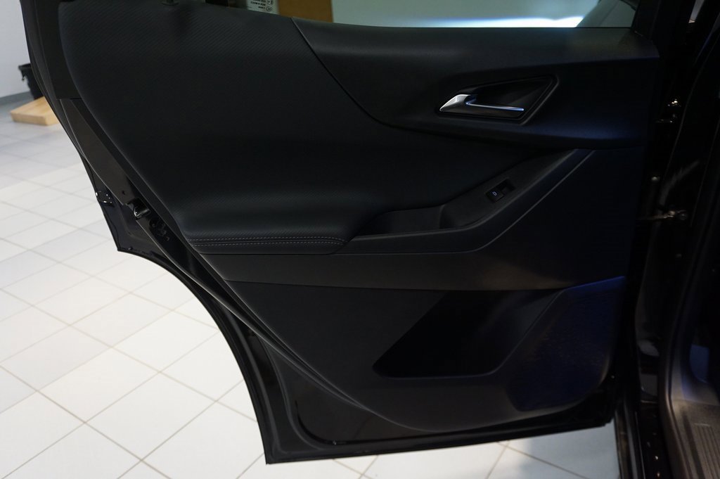 New 2026 Chevrolet Equinox LT w/ Convenience Package II image 25