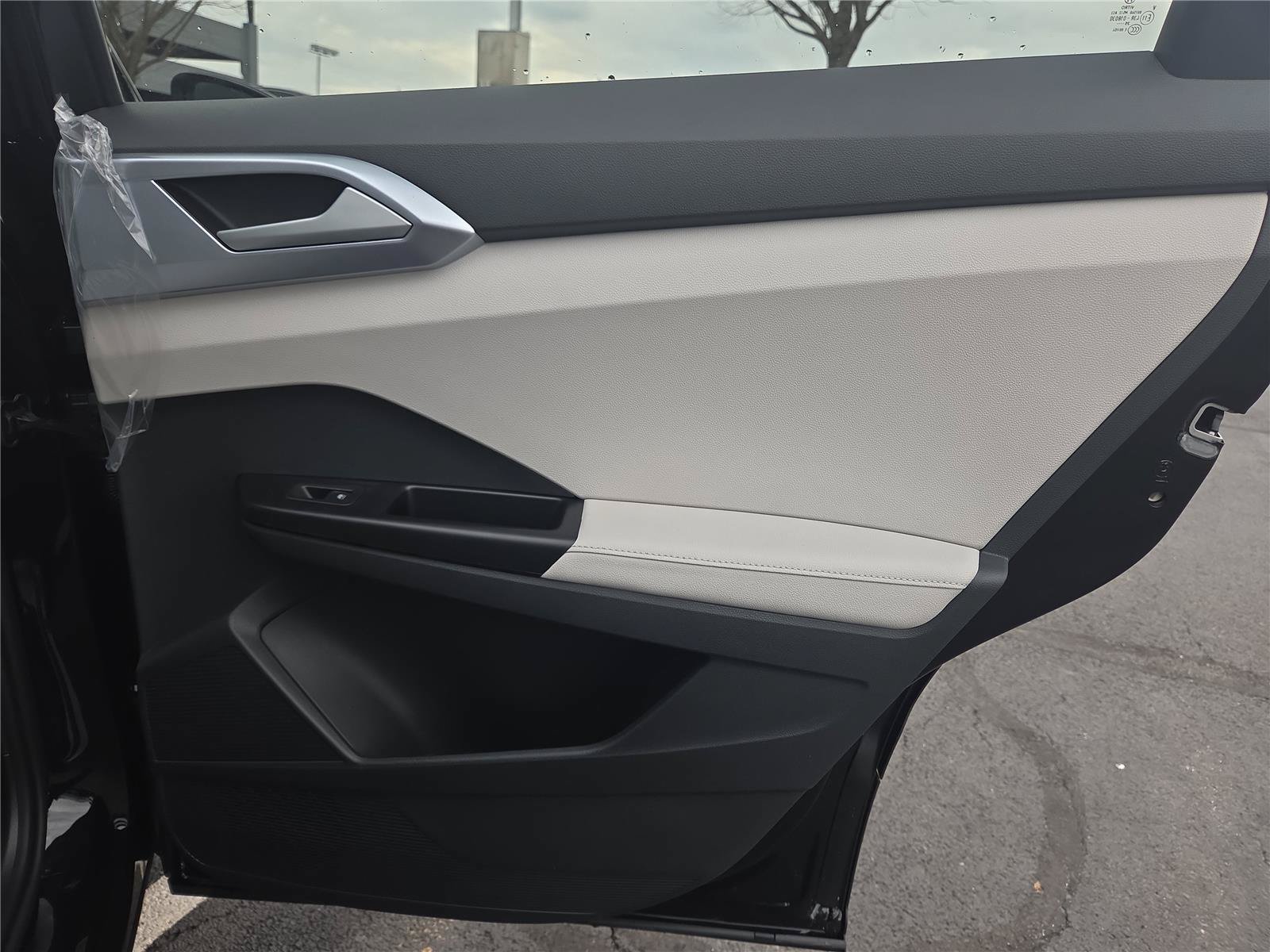 New 2026 Volkswagen Taos SE AWD/4WD image 30