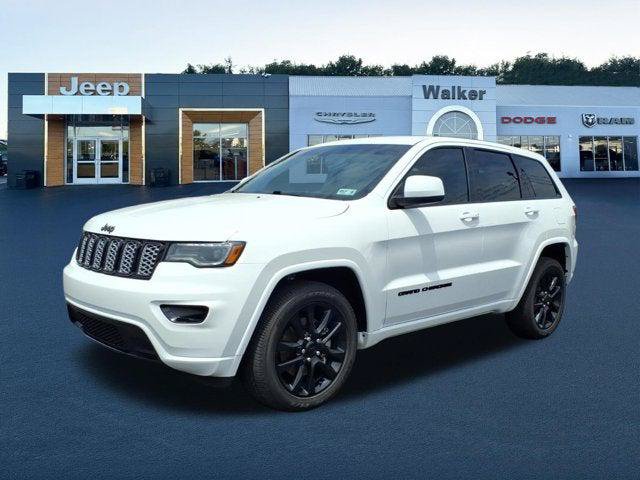 Certified 2021 Jeep Grand Cherokee Laredo X AWD/4WD image 1
