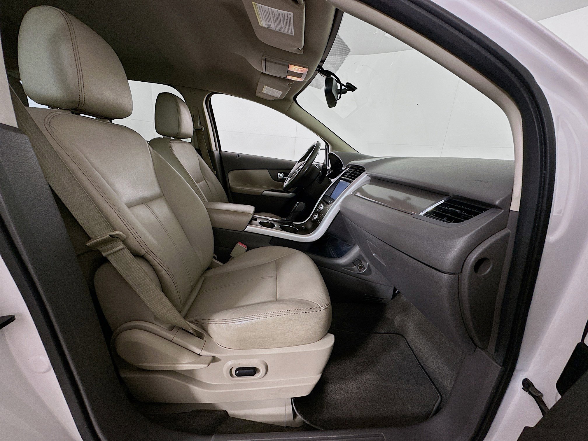 Used 2012 Ford Edge SEL image 31