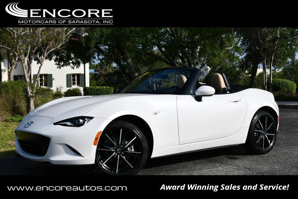 Used 2024 MAZDA MX-5 Miata Grand Touring RWD image 1