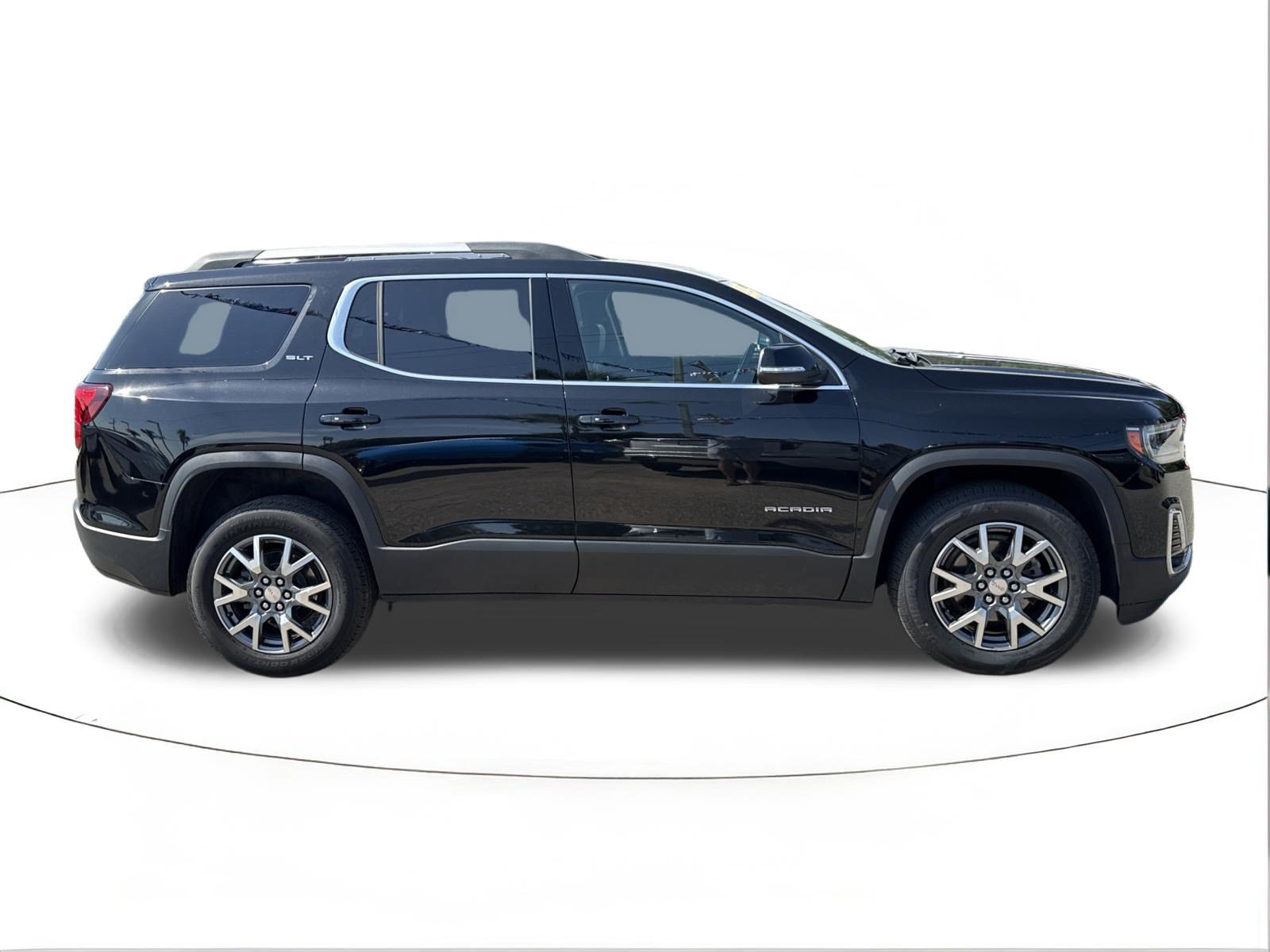 Used 2023 GMC Acadia SLT w/ Preferred Package AWD/4WD image 2