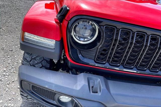 Used 2024 Jeep Gladiator Willys image 27