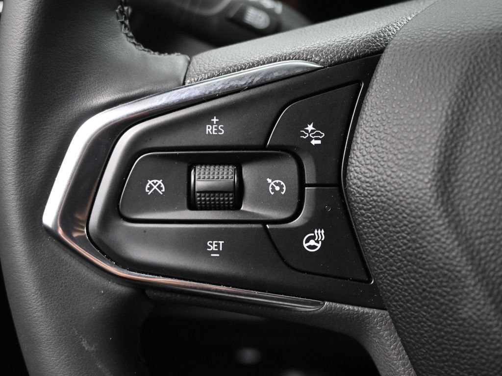 Used 2025 Chevrolet TrailBlazer LT w/ Convenience Package FWD image 24