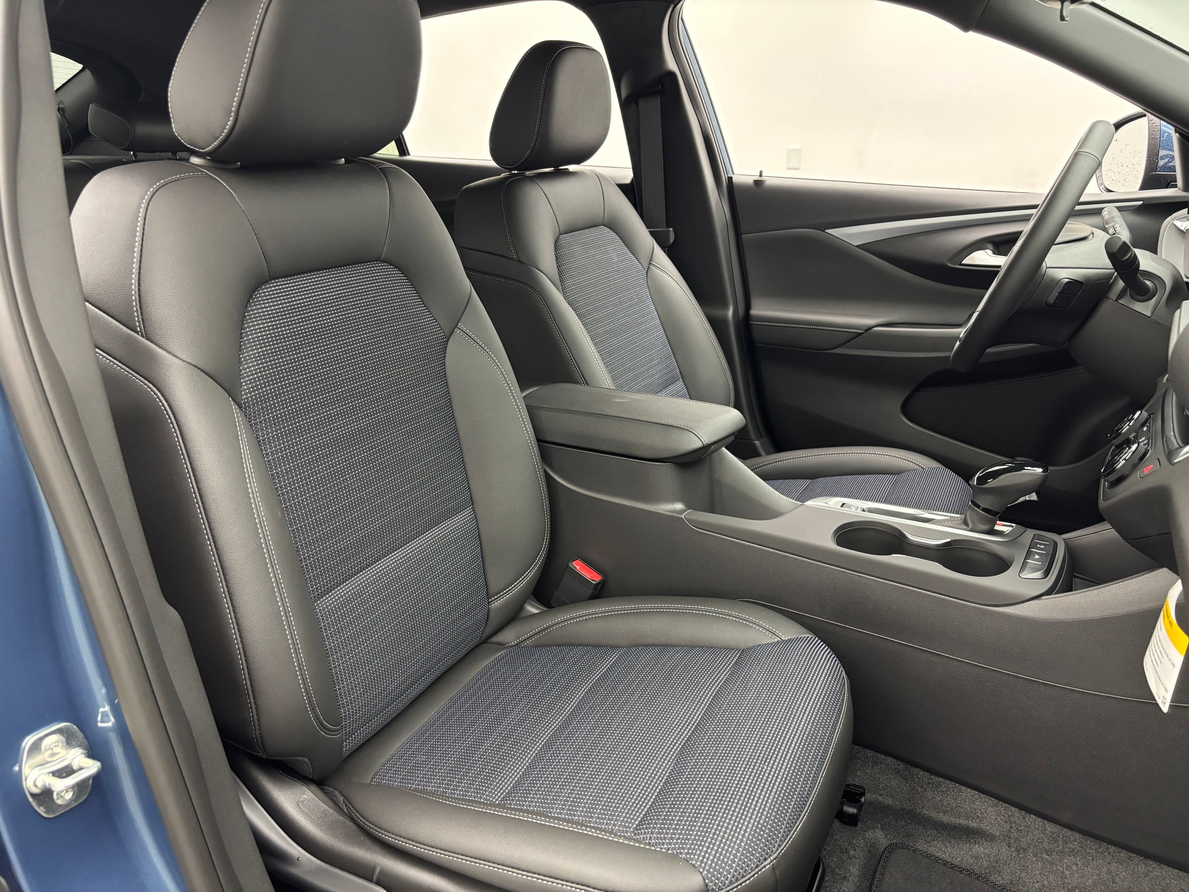 New 2026 Buick Envista Sport Touring w/ Convenience I Package FWD image 30